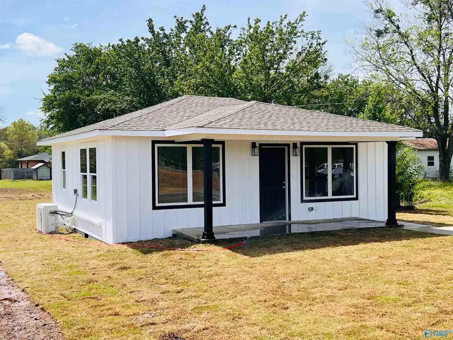 194 Washington Avenue, New Hope, AL 35760 - #2