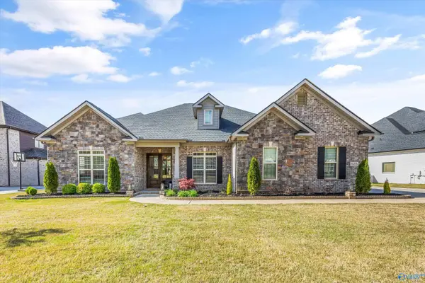 8213 Nantucket Circle, Owens Cross Roads, AL 35763