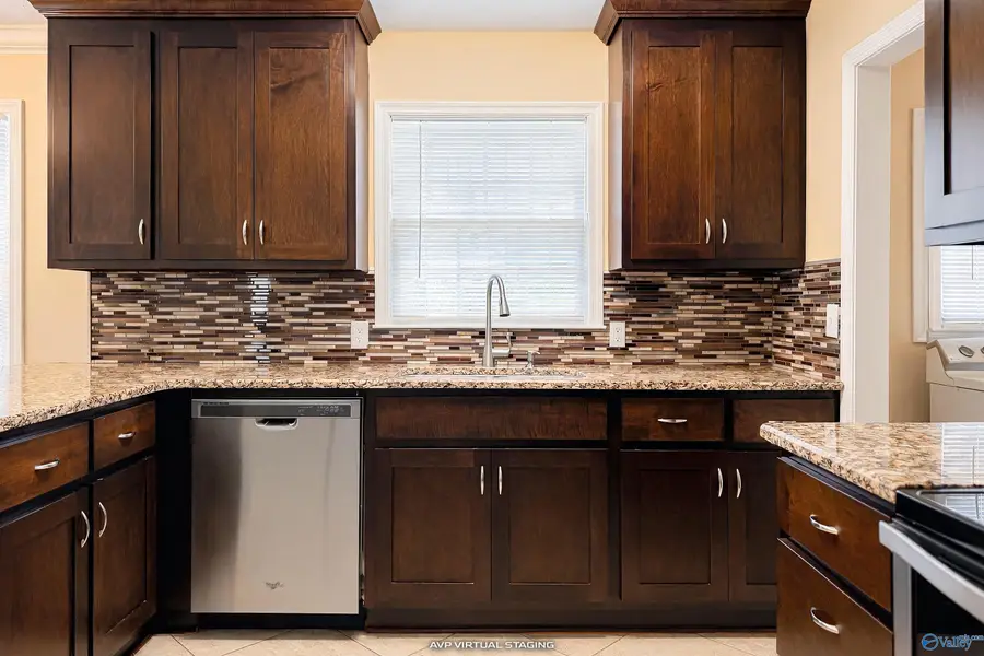 811 Long Bow Drive Sw, Decatur, AL 35603 - #2