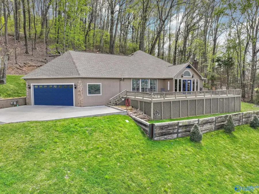 3018 Woodvue Road, Guntersville, AL 35976 - #2