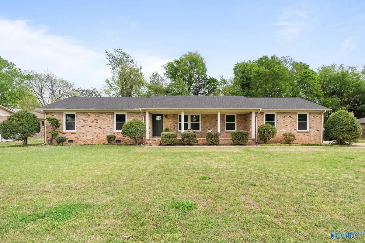 7231 Statton Drive Se, Huntsville, AL 35802 - #1