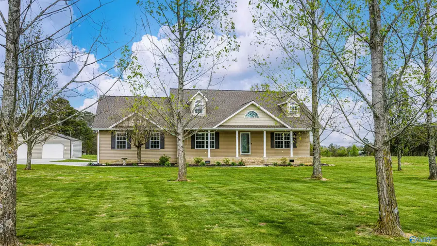 190 Brandon Street, Sylvania, AL 35988 - #2