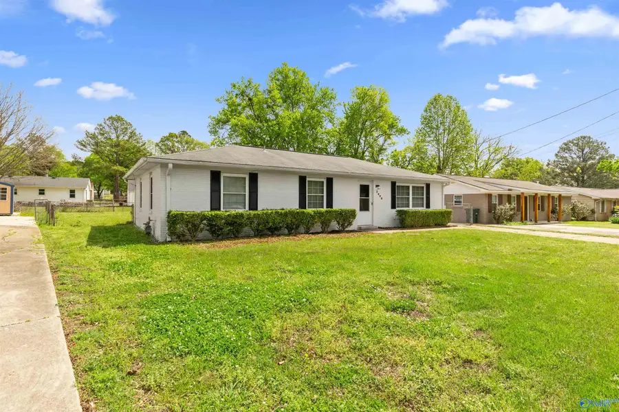 2406 Yorkshire Drive, Huntsville, AL 35803 - #3