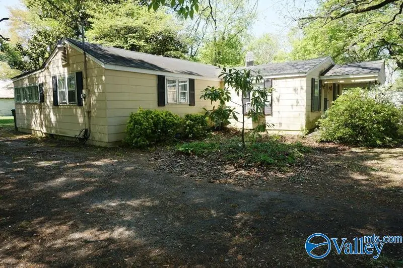 2261 Graham Avenue Sw, Decatur, AL 35601 - #3