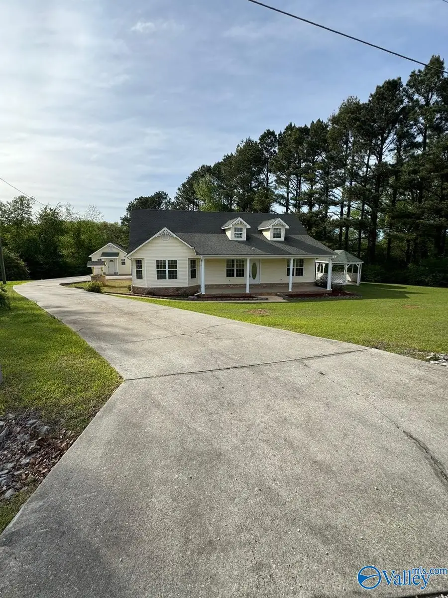 121 County Road 372, Trinity, AL 35673 - #2