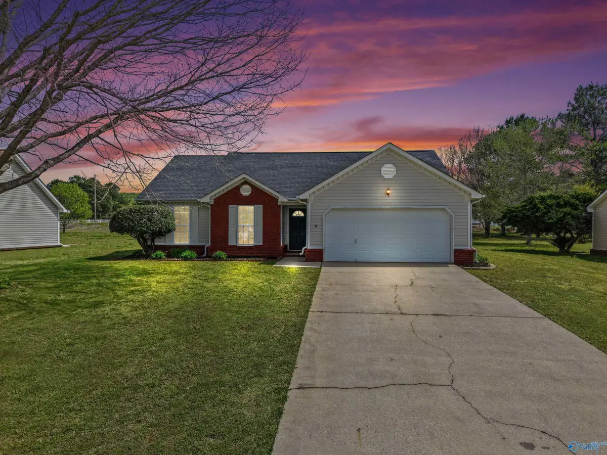 123 Castleridge Drive, New Market, AL 35761 - #1