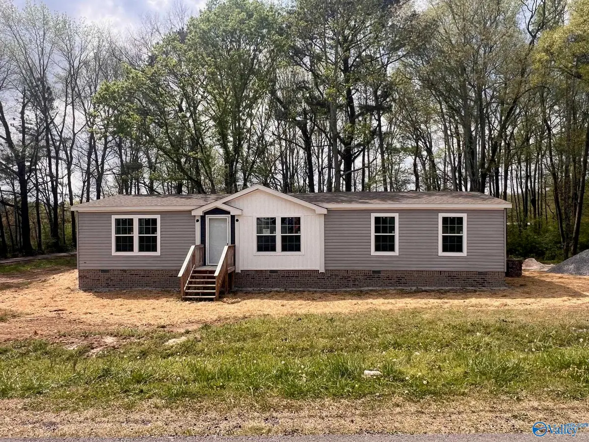 106 Martin Lane, Guntersville, AL 35976 - #1