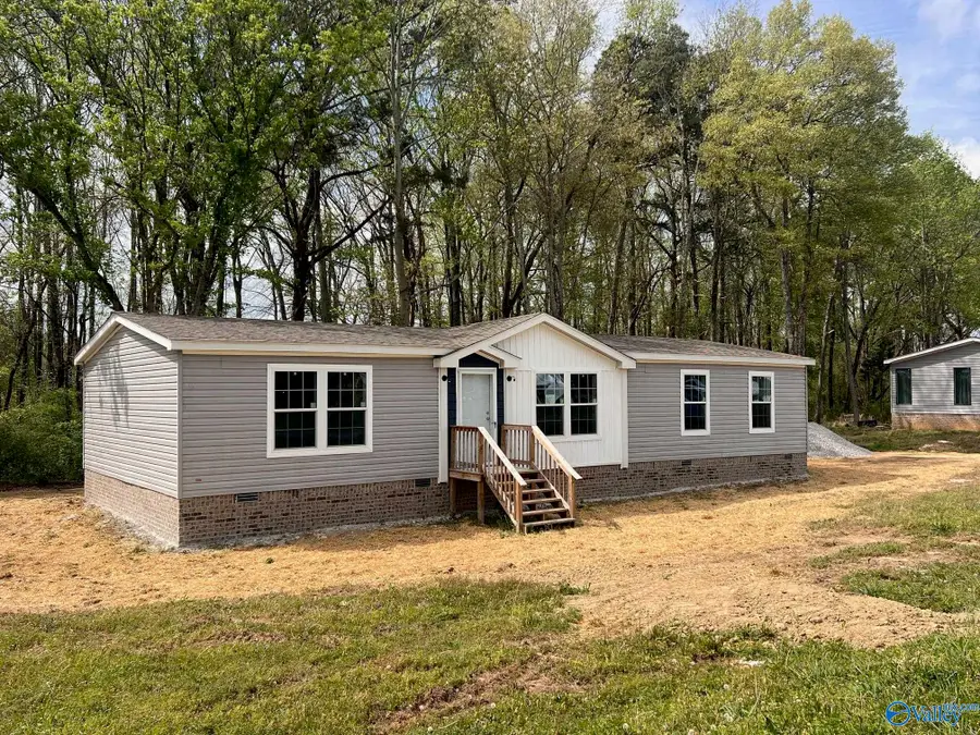 106 Martin Lane, Guntersville, AL 35976 - #3