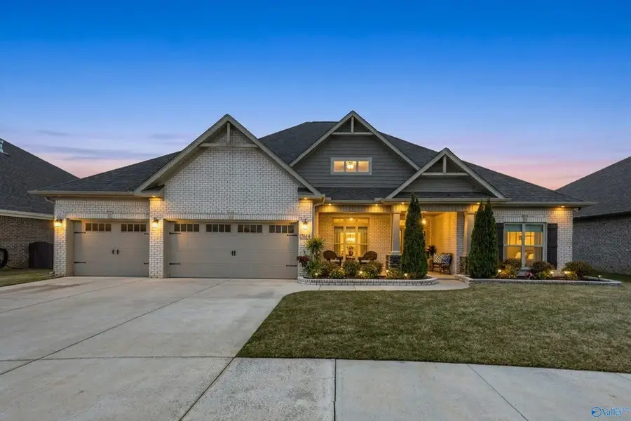 7614 Flint Crossing Circle, Owens Cross Roads, AL 35763 - #2