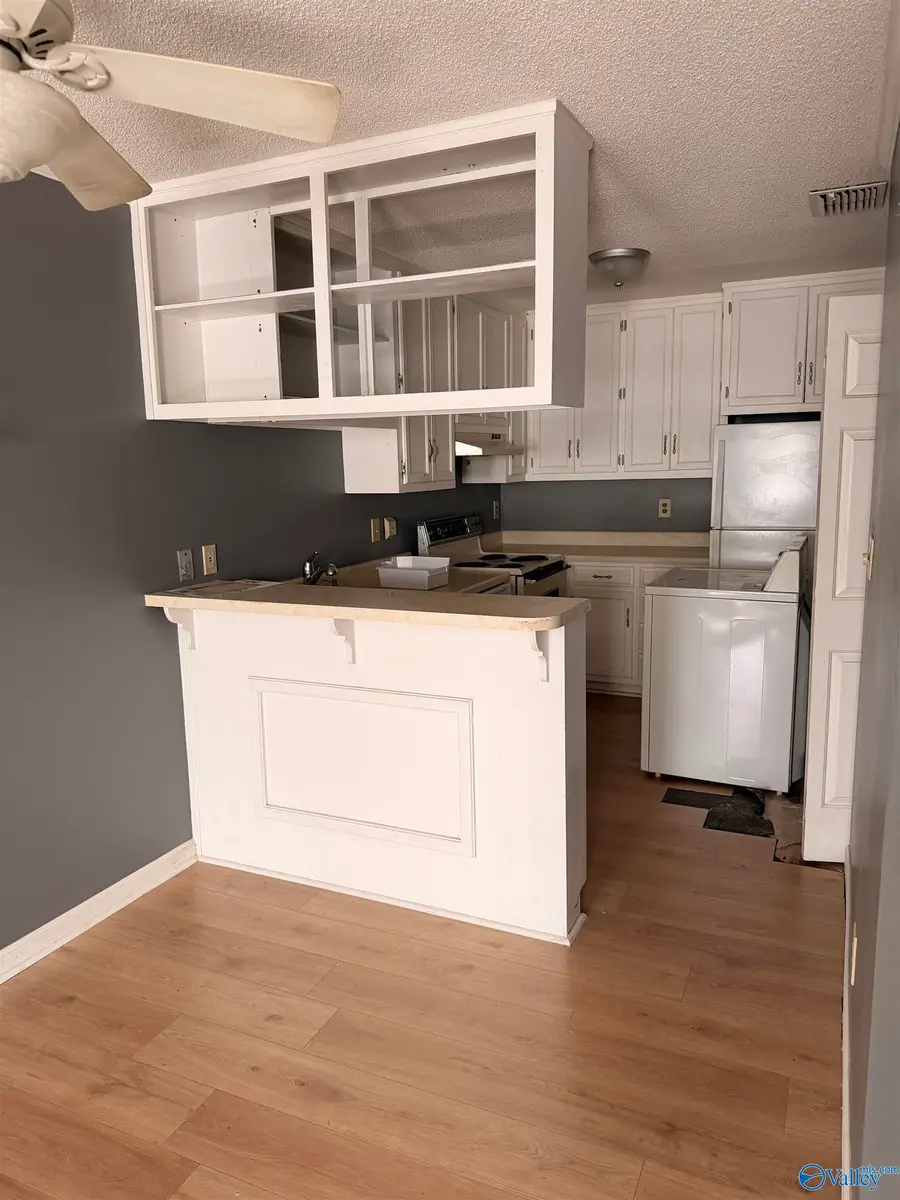 2009 Greenwood Place Sw, Huntsville, AL 35802 - #2