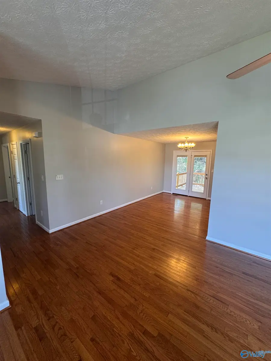 3083 Lakeview Circle, Southside, AL 35907 - #3