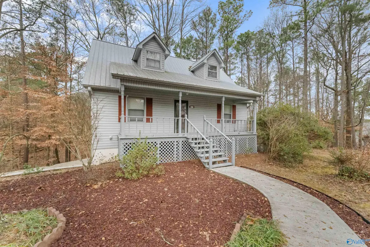 5615 Cherrywood Drive, Guntersville, AL 35976 - #1