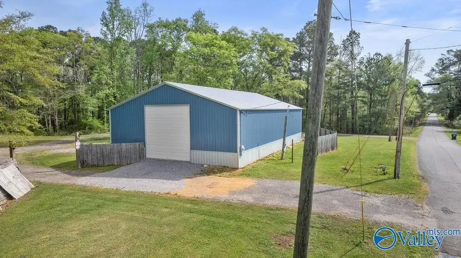 1590 Mccluney Street, Gadsden, AL 35903 - #3