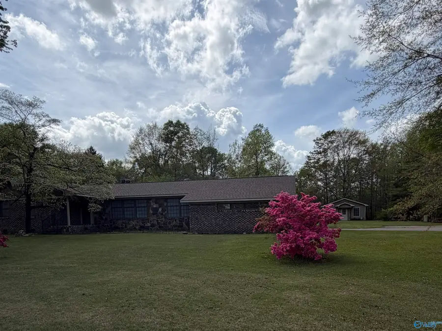 398 Peteet Street, Rainbow City, AL 35906 - #2
