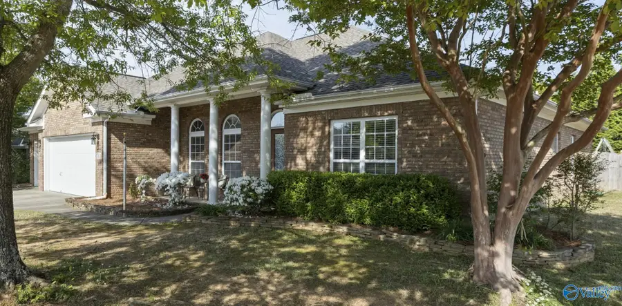 7011 Freedom Park Circle Se, Owens Cross Roads, AL 35763 - #2