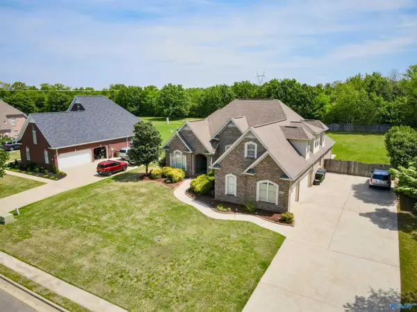 2012 Englewood Place, Decatur, AL 35603