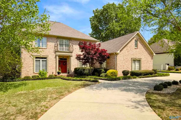 2704 Applewood Circle Se, Decatur, AL 35603