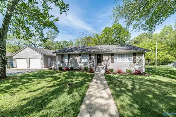 7175 Moores Mill Road Ne, Huntsville, AL 35811