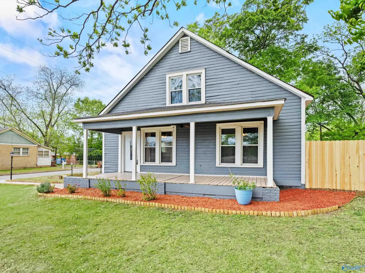 201 Day Street Sw, Hartselle, AL 35640 - #1