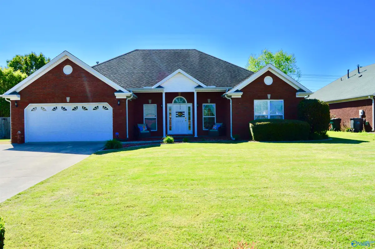 1635 Lake Manor Drive, Decatur, AL 35603 - #1