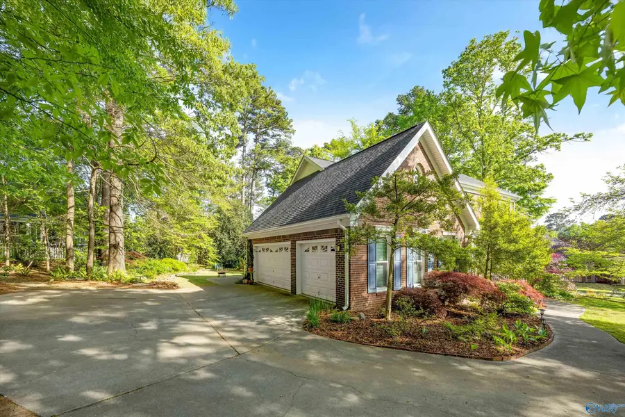 2928 Madrey Lane, Owens Cross Roads, AL 35763 - #3