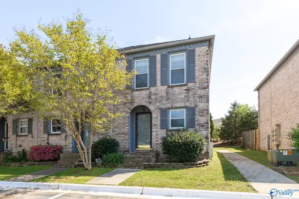 220 Marinawoods Drive #A, Huntsville, AL 35803