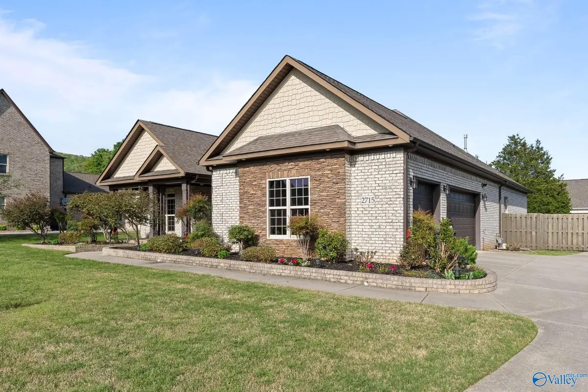 2715 Natures Trail Se, Owens Cross Roads, AL 35763 - #1