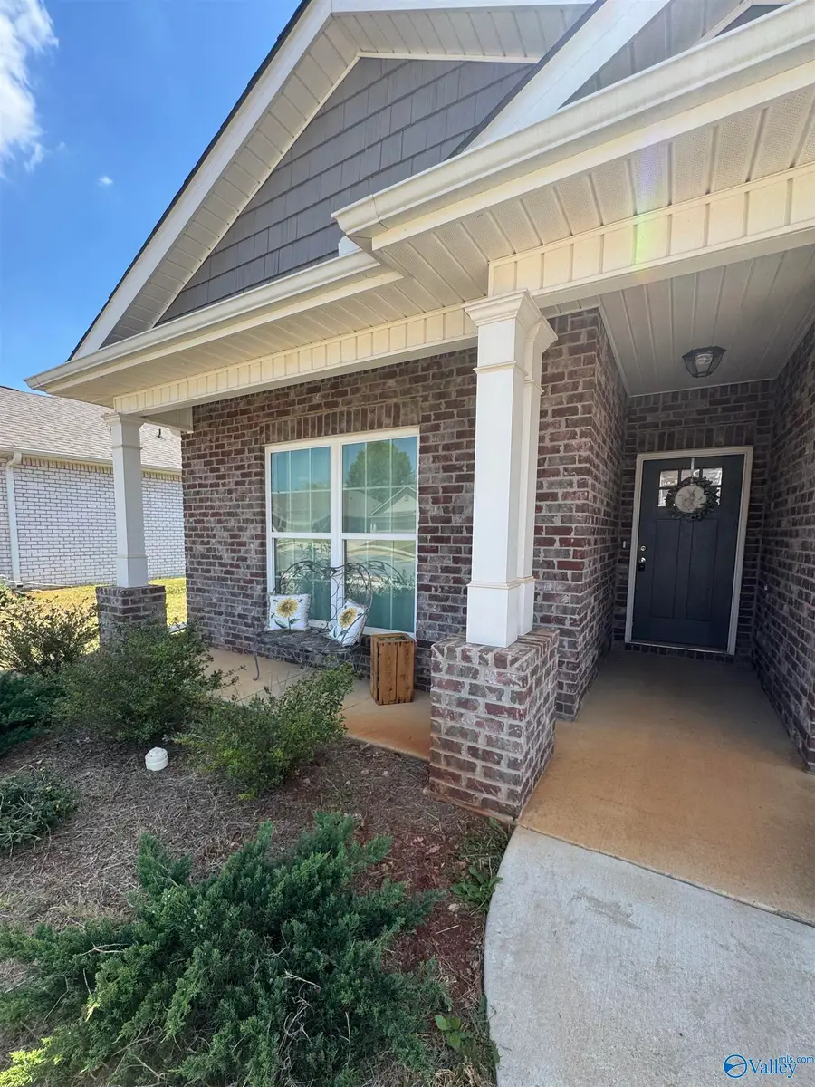 152 Cherry Laurel Drive, Hazel Green, AL 35750 - #2