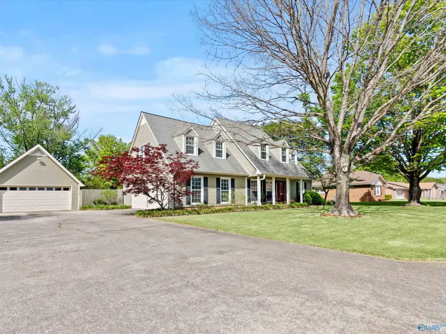 2312 Auburn Drive Sw, Decatur, AL 35603 - #2