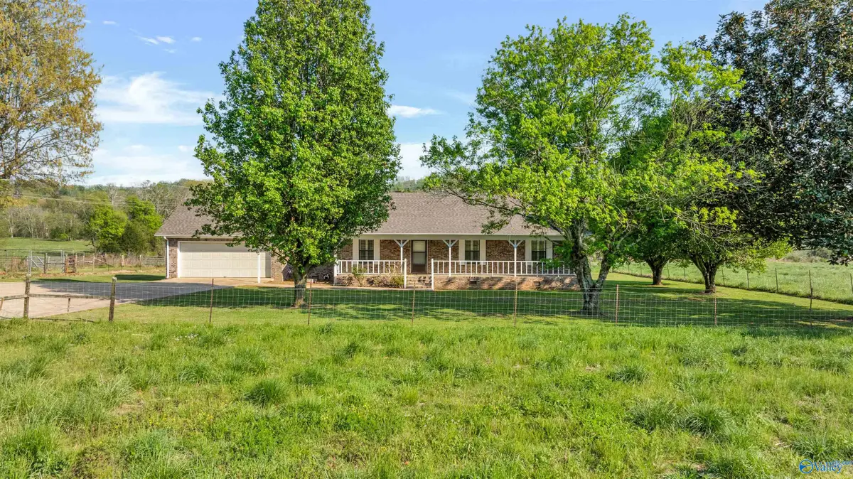 4209 Greenhill Blvd Nw, Fort Payne, AL 35967 - #1