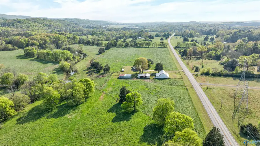 4209 Greenhill Blvd Nw, Fort Payne, AL 35967 - #2