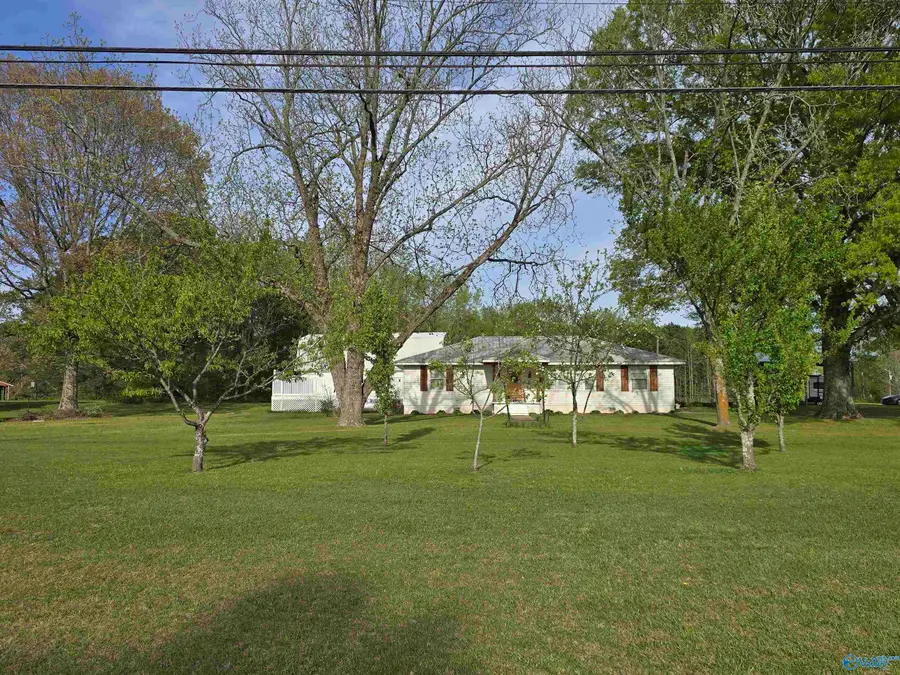 33 Irby Circle, Union Grove, AL 35175 - #2