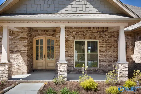 52 Trail Loop Road, Huntsville, AL 35803