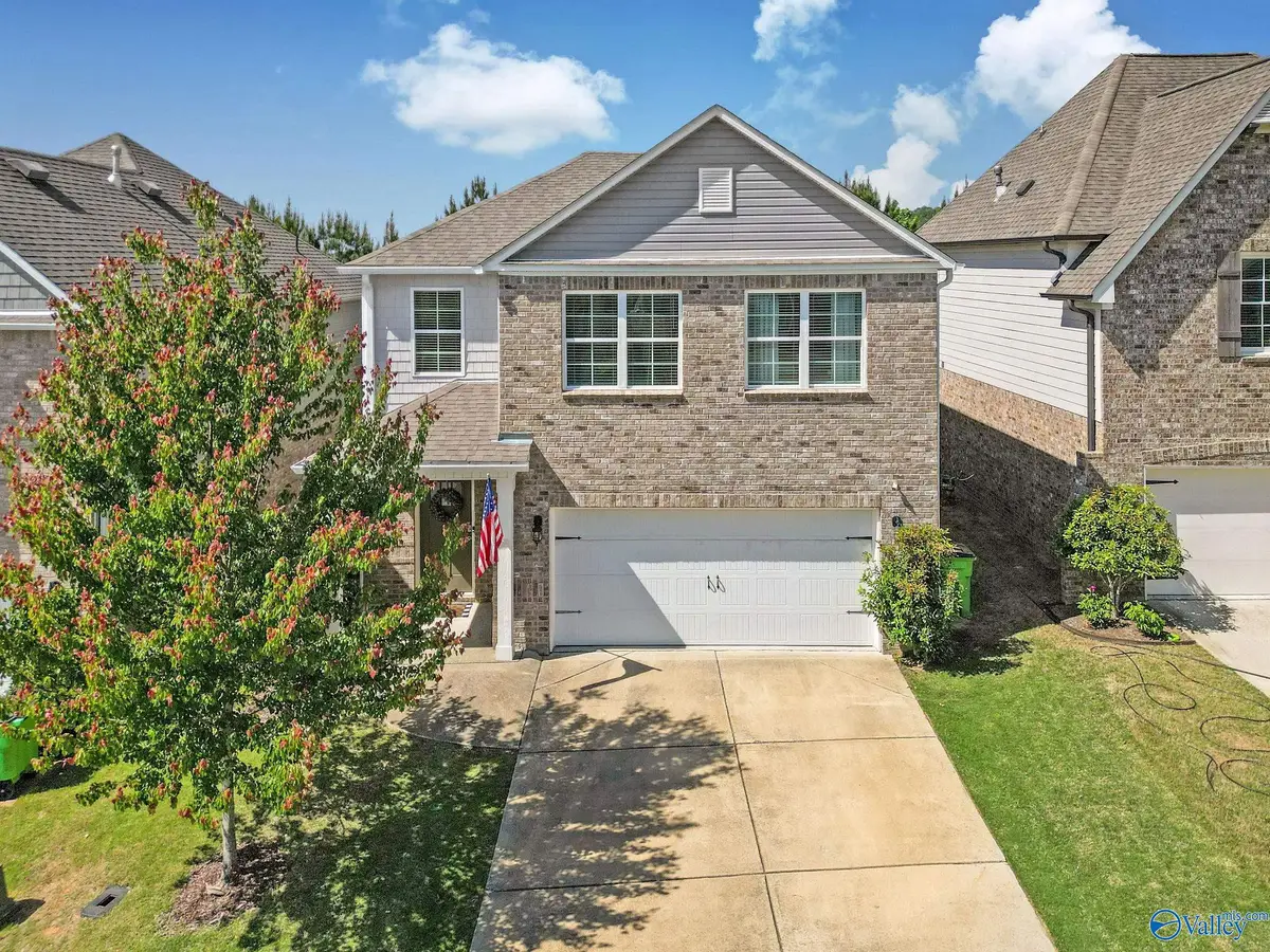 670 Johnnys Cove, Leeds, AL 35094 - #1