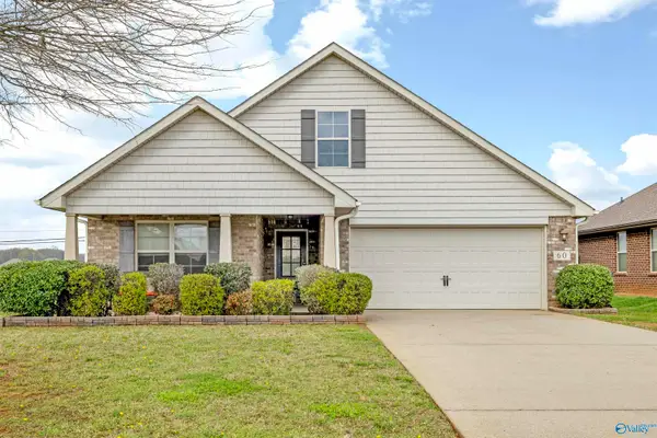 60 Weeping Willow Lane, Decatur, AL 35603