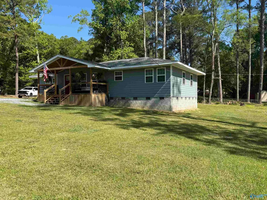 501 Garrett Drive, Centre, AL 35960 - #2