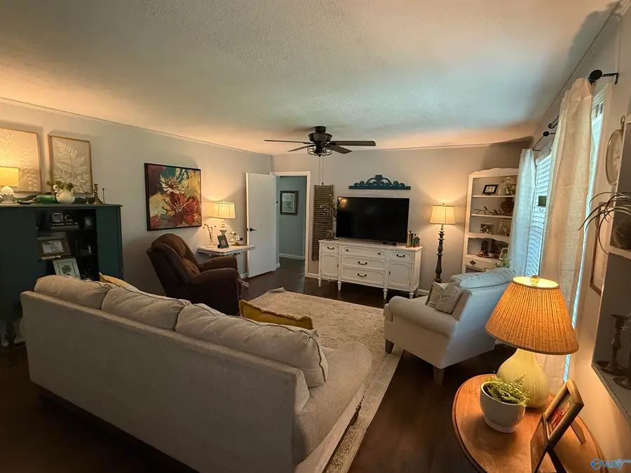 501 Garrett Drive, Centre, AL 35960 - #3
