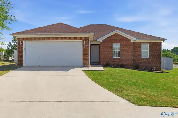 2502 Briarhurst Court Nw, Huntsville, AL 35810