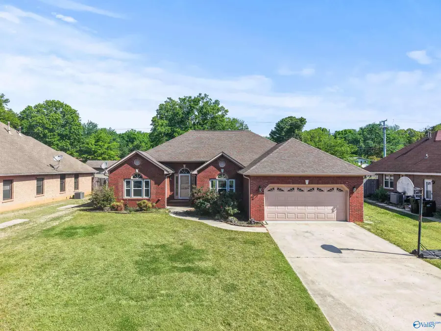 2422 Alexandria Street Sw, Decatur, AL 35603 - #2