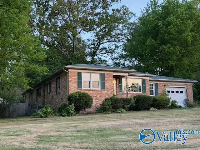 219 Wilson Avenue, Florence, AL 35630 - #1