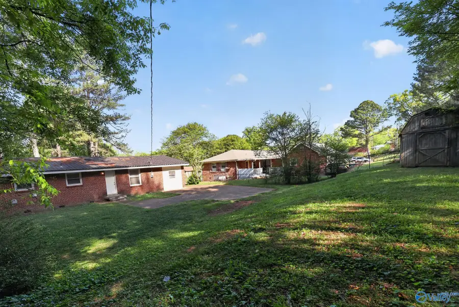 3802 NW Lakeview Drive Nw, Huntsville, AL 35810 - #3