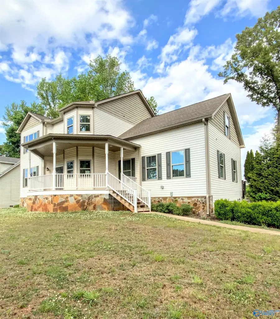 425 Cloverleaf Drive, Athens, AL 35611 - #3