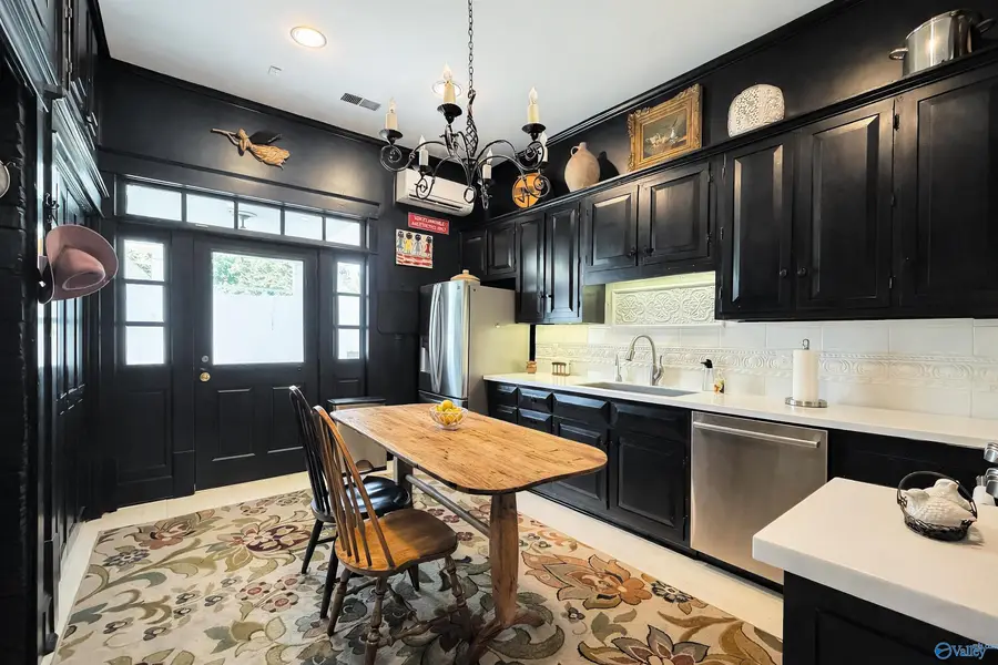 215 Lafayette Street Ne, Decatur, AL 35601 - #3