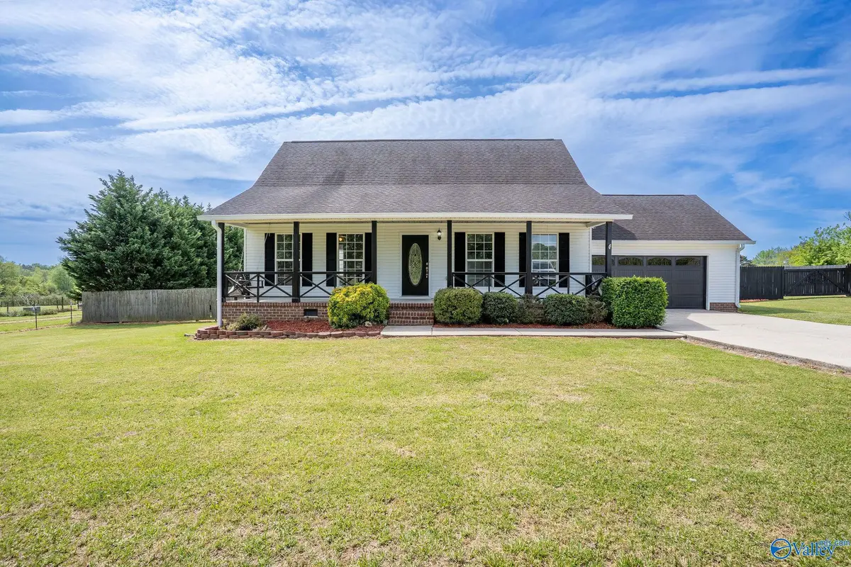927 Fruit Farm Road, Fort Payne, AL 35967 - #1
