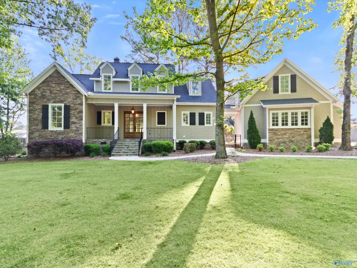 5405 Spring Creek Drive, Guntersville, AL 35976 - #1