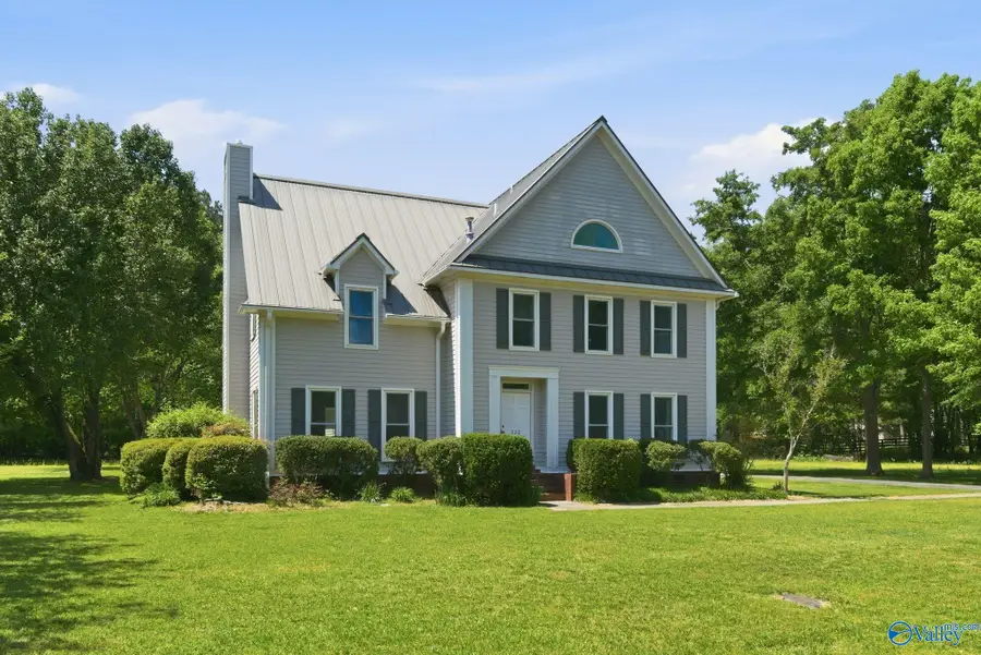 222 Montgomery Drive, Moulton, AL 35650 - #2
