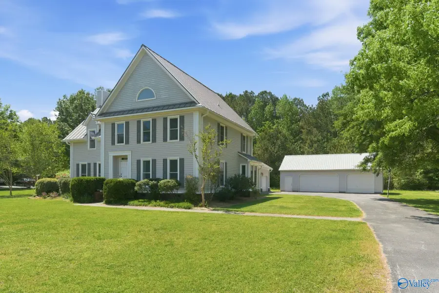 222 Montgomery Drive, Moulton, AL 35650 - #3