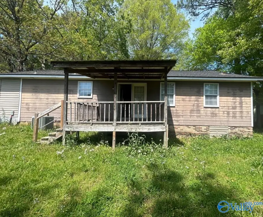 132 Pineview Street, Rainbow City, AL 35906 - #3