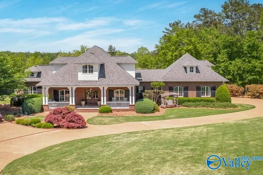 35 Lakewood Cove, Gadsden, AL 35901 - #2