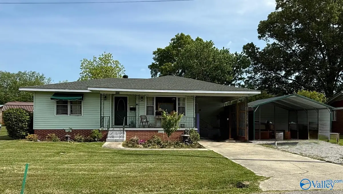 1220 Sizemore Street, Gadsden, AL 35903 - #1